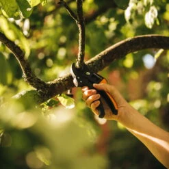 Fiskars Gartenschere 'Amboss' -Naturgrün Verkaufsgeschäft 0920300457 FISKARS Gartenschere Amboss PowerStep 2 106737