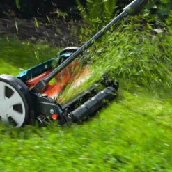 Gardena Classic Spindelmäher, 400 / 40 Cm, Für Max. Fläche 200 M² -Naturgrün Verkaufsgeschäft 2910600027 Classic Spindelmaeher 400 40 cm fuer max Flaeche 200 Quadratmeter 1 61653